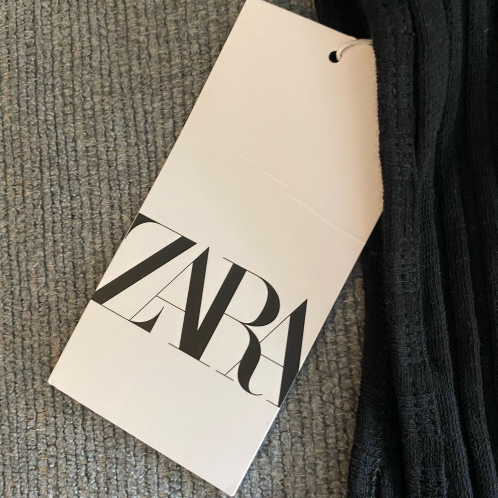 Zara turtle neck tank mock top